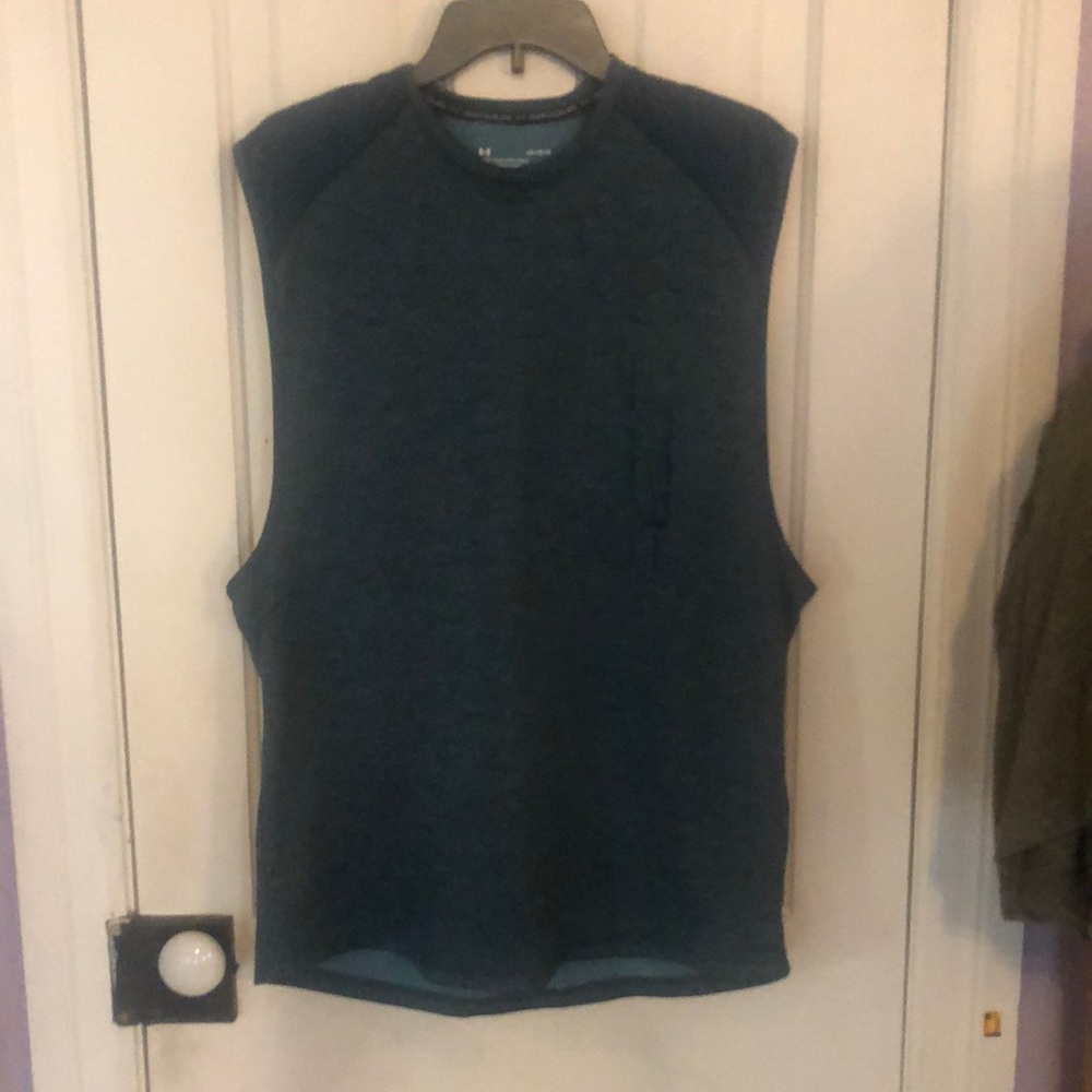 Mens Under Armour sleeveless tank